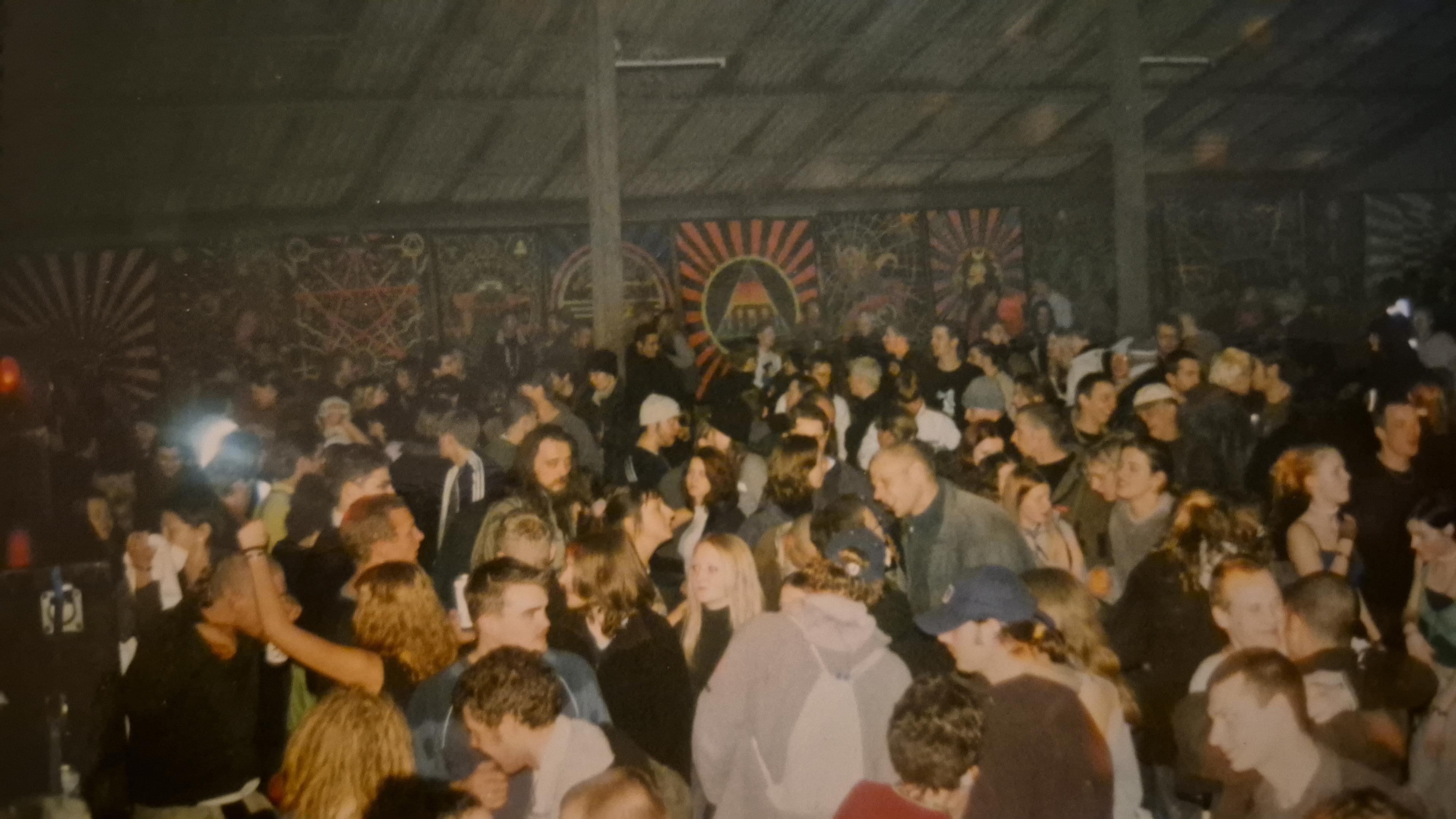 Krunch Sound System event photo out-bkZbZrVk